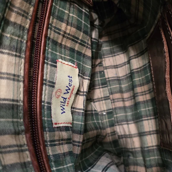 Wild West Rustic Leather Crossbody Bag - Picture 10 of 10